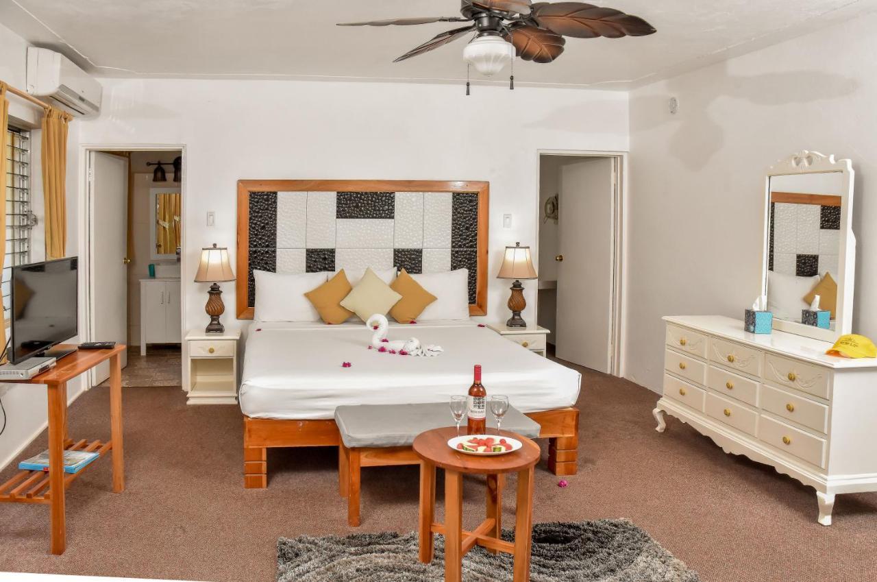 Beyond Sunset Resort & Villas Treasure Beach Εξωτερικό φωτογραφία